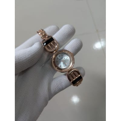 Picture of Elegant Rose Gold Women's Bracelet Watch featuring a Luxury Quartz Analog Movement, Durable Stainless Steel Chain, and Stylish Black Enamel Accents for Formal Events, Casual Wear, and Premium Gifting Occasions.-Multicolor