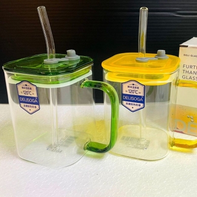 Picture of 490ml Clear Borosilicate Glass with Square Design, Colorful Handle, Acrylic Lid & Straw – Microwave Safe, Scratch Resistant – Ideal for Coffee, Milk, Juice – 1PCS.-yellow
