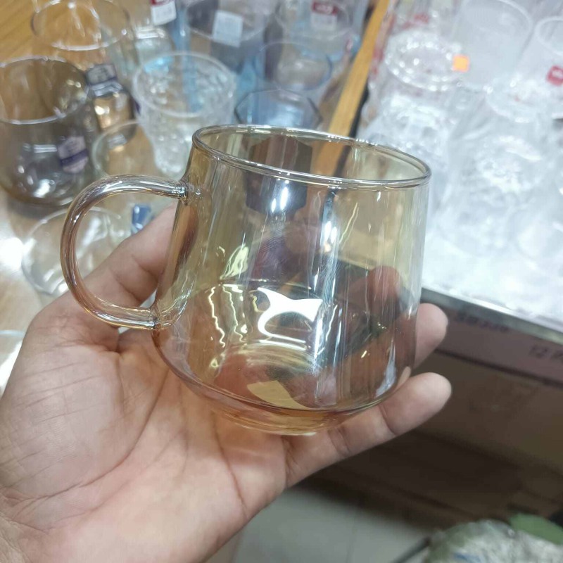 Picture of GPZB57HA Glass Mug Set (4 PCS) - Lightweight 420ML Borosilicate Glass, Dishwasher Safe, Golden Color, Classic Round Design for Tea, Coffee, and More, Durable and Stylish for Everyday Use.-gold