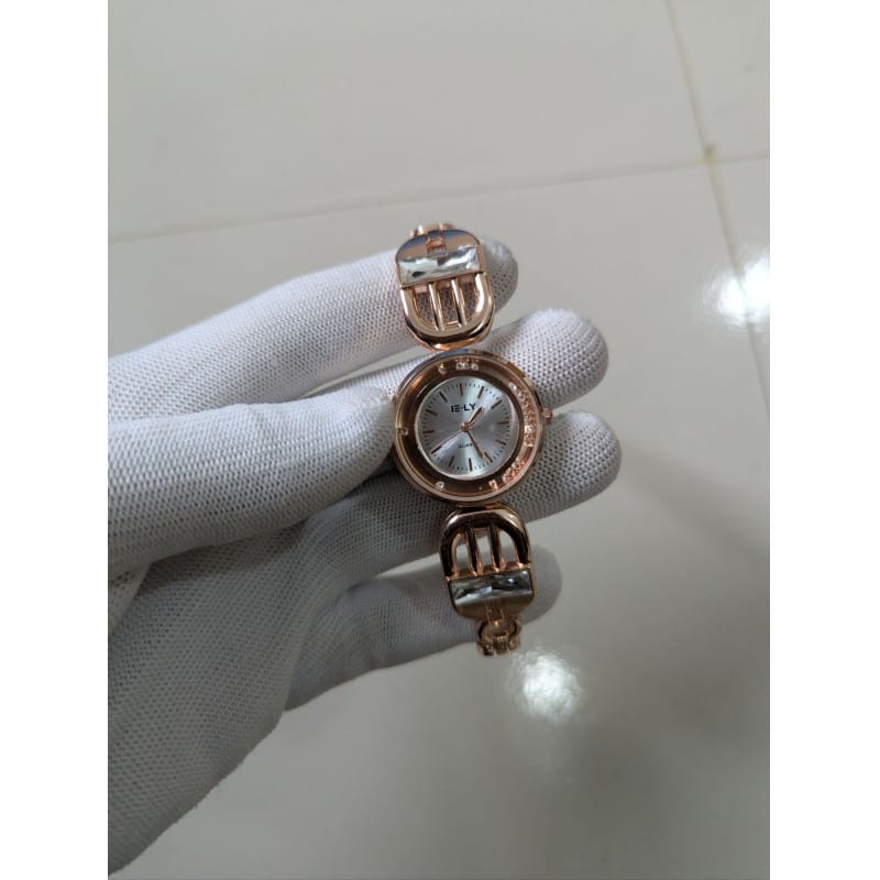 Picture of Luxury Rose Gold Women’s Bracelet Watch Featuring Crystal Accents Elegant Round Dial Premium Quartz Movement Stylish Fashion Jewelry Wristwatch Perfect Anniversary Gift for Her Trendy Ladies Accessory High Quality Finish.-Multicolor