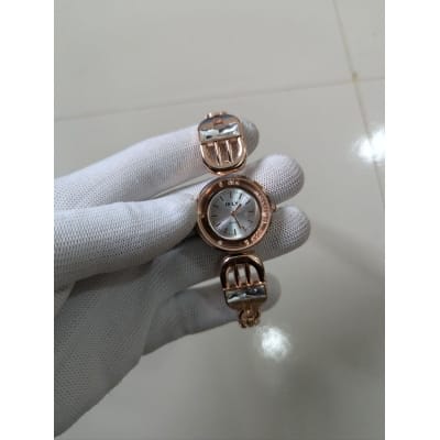 Picture of Luxury Rose Gold Women’s Bracelet Watch Featuring Crystal Accents Elegant Round Dial Premium Quartz Movement Stylish Fashion Jewelry Wristwatch Perfect Anniversary Gift for Her Trendy Ladies Accessory High Quality Finish.-Multicolor