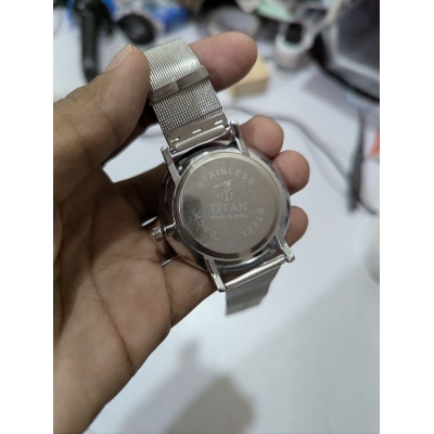 Picture of Men’s Quartz Analog Watch featuring a Premium Anthracite Dial and Stainless Steel Mesh Strap with a Slim Round Case Design perfect for Formal Business Meetings and Everyday Casual Wear for Professionals.
High-Quality Wrist Watch for Men with Durable Silve-Silver
