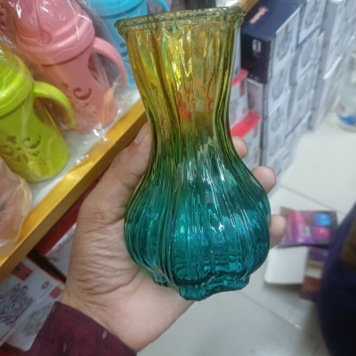 Picture of Flower Vase Simple Ins Style Small Diamond Shape Vase Glass Vase Living Room Table Aquatic Flower Arrangement Decoration Home Decor-Multicolor