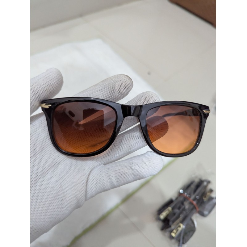 Picture of Classic Wayfarer Sunglasses with Black Frame and Brown Gradient Lenses-Gold