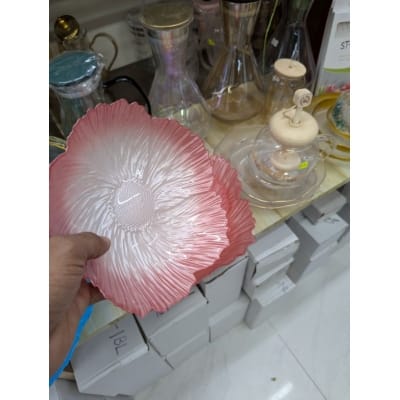 Picture of Elegant 3-Piece Pink Flower-Shaped Glass Serving Bowl Set, Decorative Petal Design Crystal Fruit Plates, Versatile Stackable Ombre Dessert Bowls and Candy Dishes, Luxury Tableware for Modern Home Decor and Special Celebrations.-Multicolor