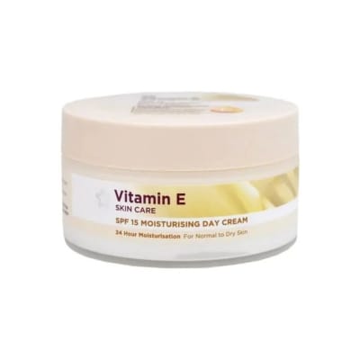 Picture of Superdrug Vitamin E Moisturizing Day Cream Spf 15 (Uk) - 100Ml