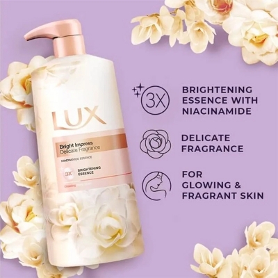 Picture of International Thailand product Lux Bright Camellia Delicate Fragrance Brightening Essence Body wash For used male/female 500 Ml