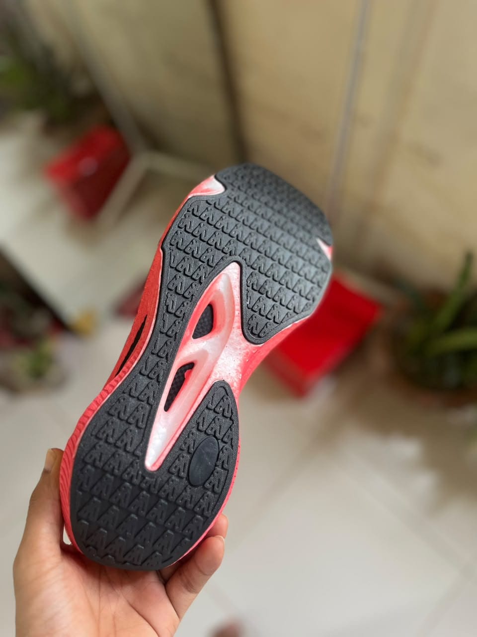 Picture of New Running Shoes with Carbon Plate, Ultra-Light and Resilient, Couple's Shoes, Youth Running Shoes,  Sports Shoes