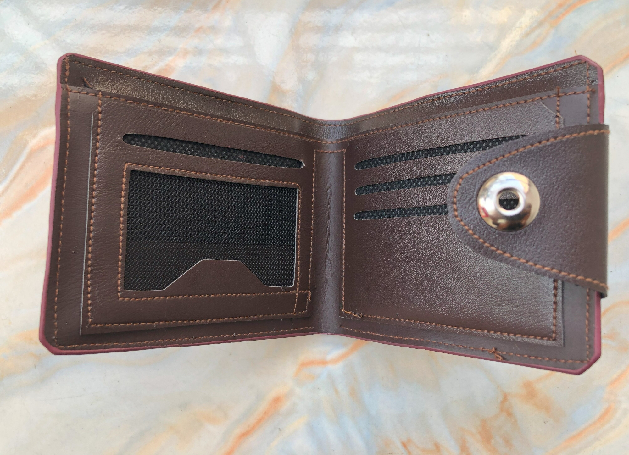 Picture of Short stylish Leather Wallet Money bag For man
