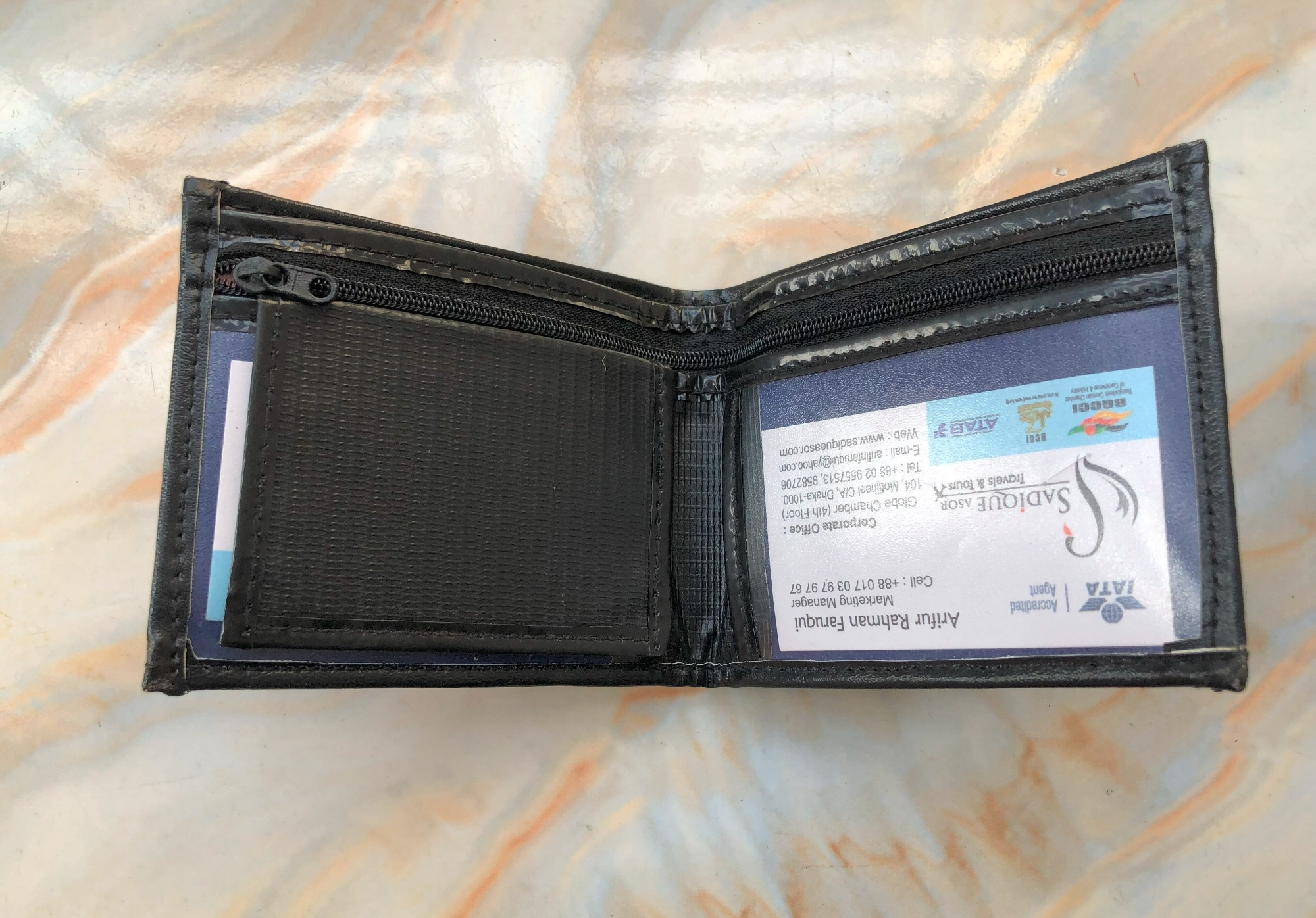 Picture of Artificial Lether Wallet for Men Red  / Black /  Color moneybag