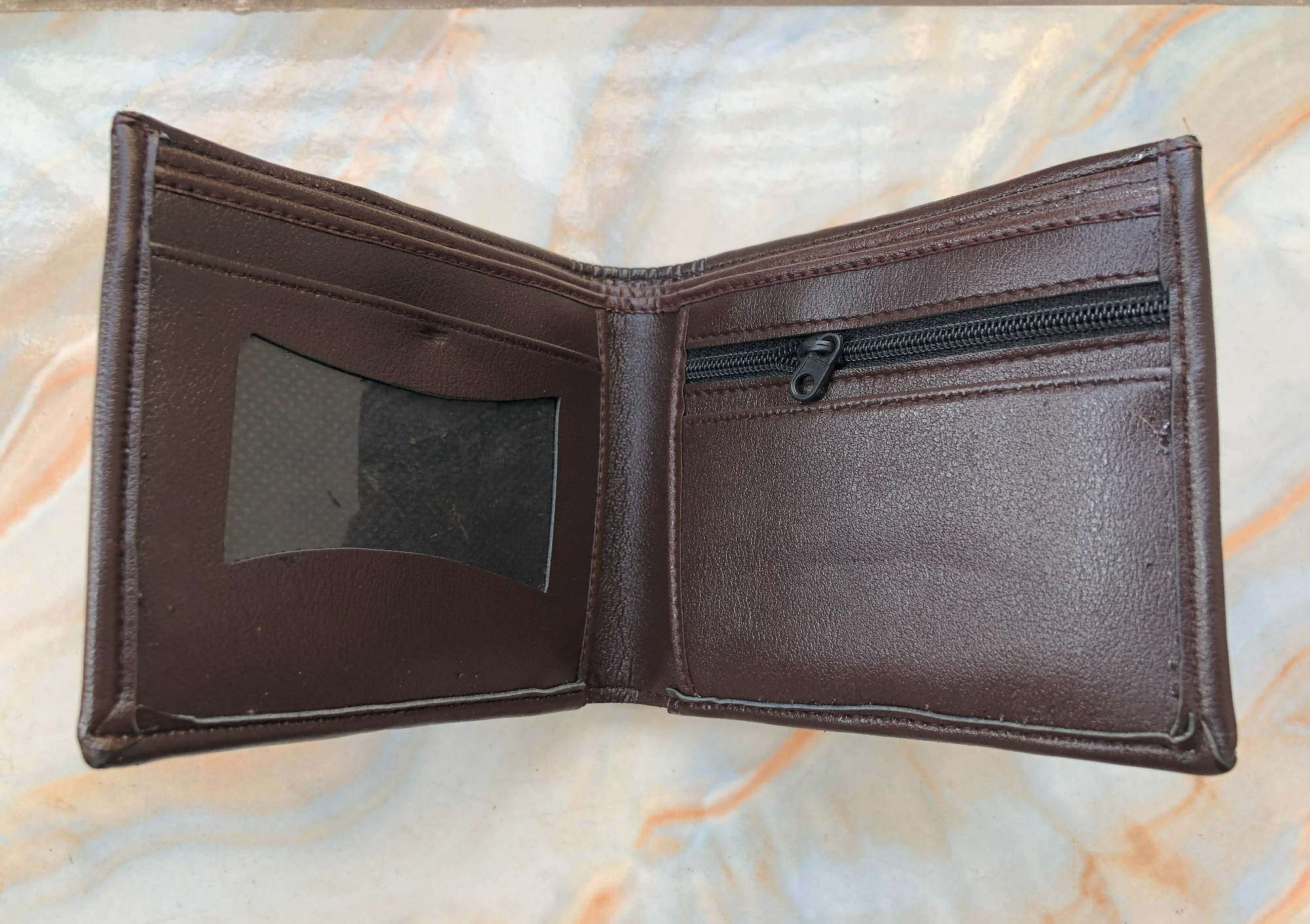 Picture of Short stylish Leather Wallet Money bag For man