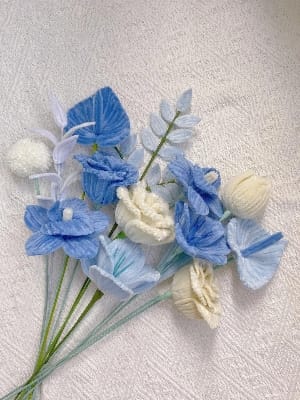 Picture of OIKKO Blue & White Pipe Cleaner Chenille Stems 20 Pcs – DIY Flower Making Sticks for Handmade Flowers, Bouquet, Craft & Art Projects -One Size