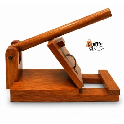 Picture of Premium Square Wooden Roti Maker Board 
