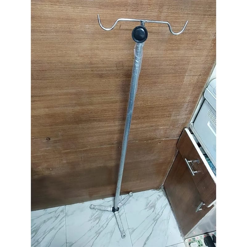 Picture of saline stund For hospital bedside use/saline stand