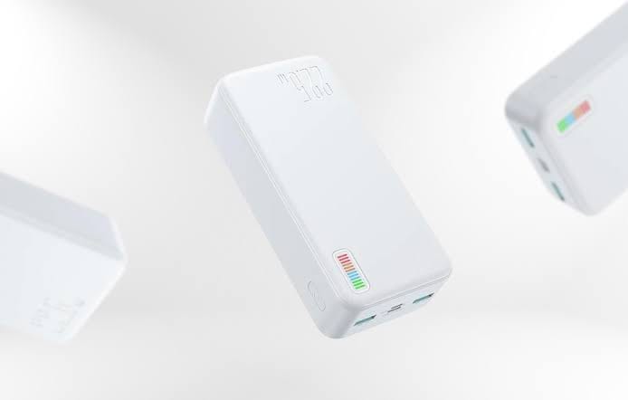 Picture of Joyroom JR-T018 power bank 30000mAh 12W Dazzling Series-White
