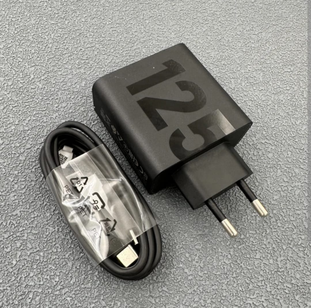 Picture of Motorola 125W TurboPower Rapid Wall Charger - Type-C Ultra-Fast Charging Adapter-Black