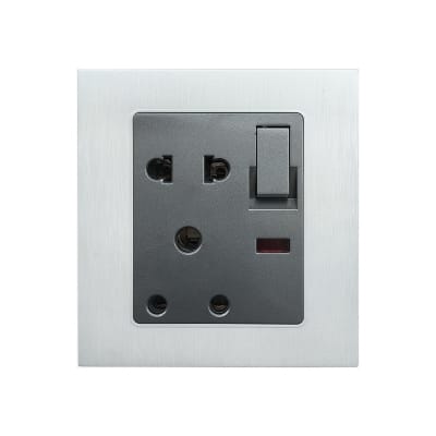 Picture of Blaze Crown 3 & 2pin Round Socket With Switch 15A