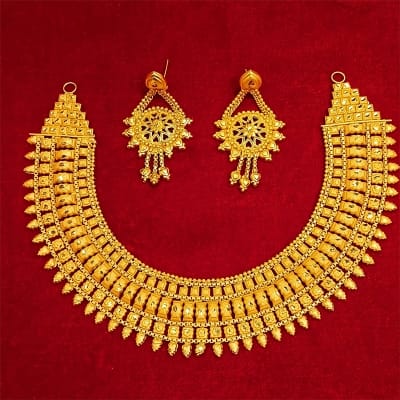 Picture of International Grated Gold Plated Necklace Jewellery necklace Set For Women