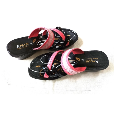 Picture of Indian  Premium Ladies Sandals Multicolor