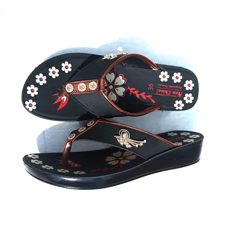 Picture of Indian  Premium Ladies Sandals Multicolor