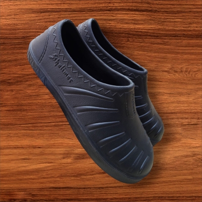 Picture of New Rubber shoes for men Black