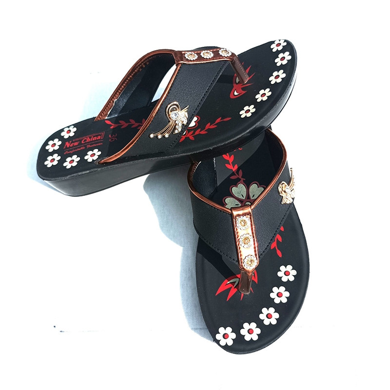 Picture of Indian  Premium Ladies Sandals Multicolor