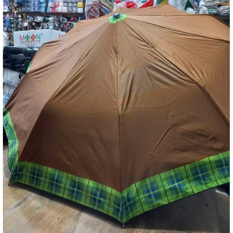 Picture of Sankars world class auto open umbrella (10 sik) heavy waterproof fabrics Black