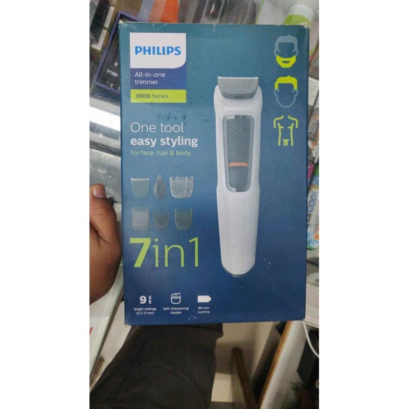 Picture of Philips 7 in 1 Beard Trimmer and Hair Clipper Kit MG3720/65 