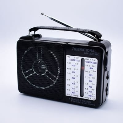 Picture of Renational - AH-221 AC,FM, AM, SW1, SW2 4 Band portable Radio Black and white