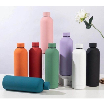 Picture of Stay Hydrated On The Go With The Vacuum Flask Ss 750Ml- Rubber Coating For Soft Touch Comfort - Keep Your Beverages At The Perfect Temperature 