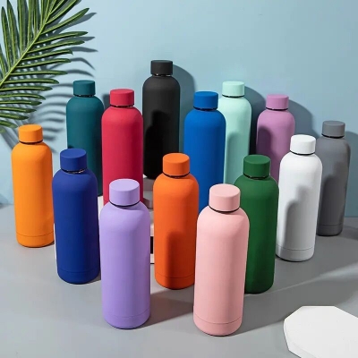 Picture of Stay Hydrated On The Go With The Vacuum Flask Ss 500Ml- Rubber Coating For Soft Touch Comfort - Keep Your Beverages At The Perfect Temperature 