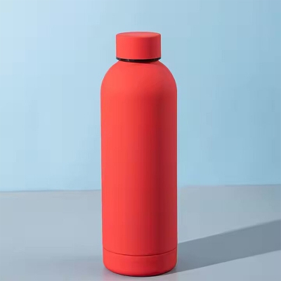 Picture of Stay Hydrated On The Go With The Vacuum Flask Ss 500Ml- Rubber Coating For Soft Touch Comfort - Keep Your Beverages At The Perfect Temperature 