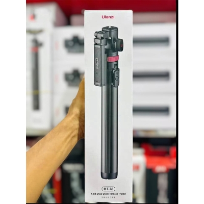Picture of ULANZI MT-78 Extendable Phone & Camera Tripod