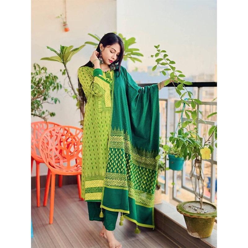 Picture of Exclusive Cotton Unstitched Block Print High Quality Three Piece dress For Women