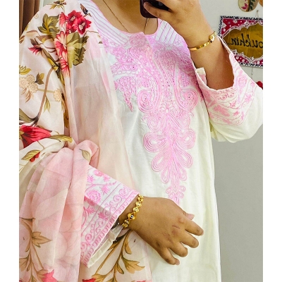 Picture of Readymade Tops Three Piece Collection By China Lilen For Girls And Women. - Dress For Girls - 3 Pice Dress - White