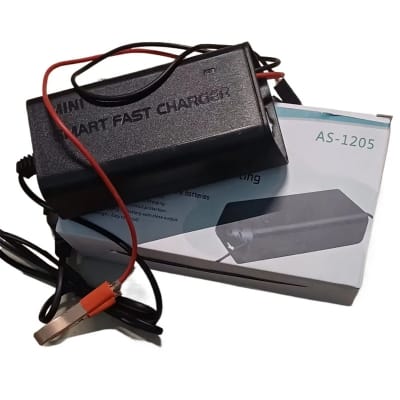 Picture of 12V 5A Fast Battery Charger 1205 Mini Charger With Cooling Fan & Cut Black