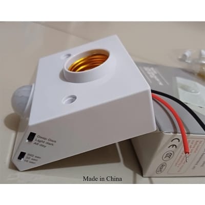 Picture of Motion Sensor E 27 Light Holder Bulb Holder Screw Type 110-220v AC Bright White