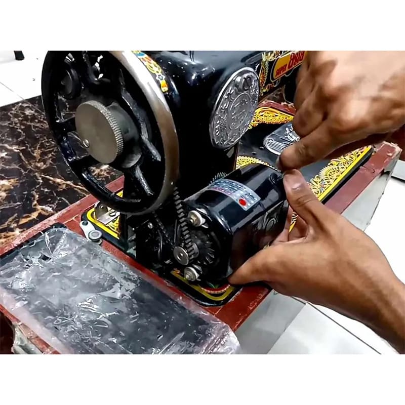Picture of 220V 150W Sewing Machine Motor 6500RPM Sewing Motor with Foot Pedal Controller Speed Pedal for Home Sewing Machine Accessories2 