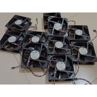 Picture of DC Brushless Hi Speed Cooling Fan NMB MAT 4715KL-04W-B56 12V 1.30A 5’*5’ inch 15000 RPM Air Compatible devices Server 4-wire interface-2 Black