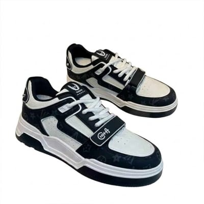 Picture of LV Black Sneaker for Men