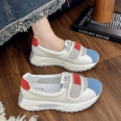 Picture of Classic White Women's Sneakers for a Timeless Look-Antique White
