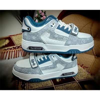 Picture of Sneaker for men- Light blue
