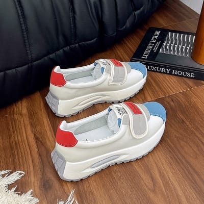Picture of Classic White Women's Sneakers for a Timeless Look-Antique White