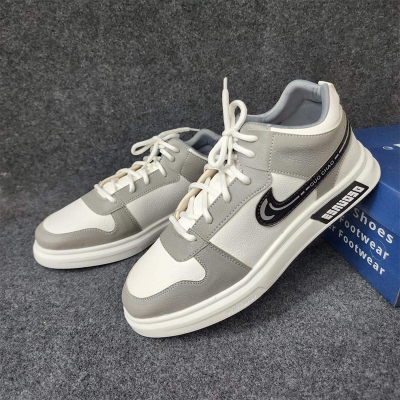 Picture of Trendy Sports Shoes For Man With High Quality Fabrics And Breathable Outdoor Sport Sneakers Lightweight Air Mesh Men Shoes-Grey