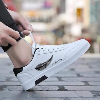 Picture of Stylish and Fashionable Winter and Summer Exclusive Sneakers Converse Shoes for Men-White