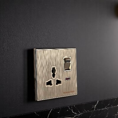 Picture of Belamy Golden 3-pin Socket With Switch | BE-142-SW-Gold