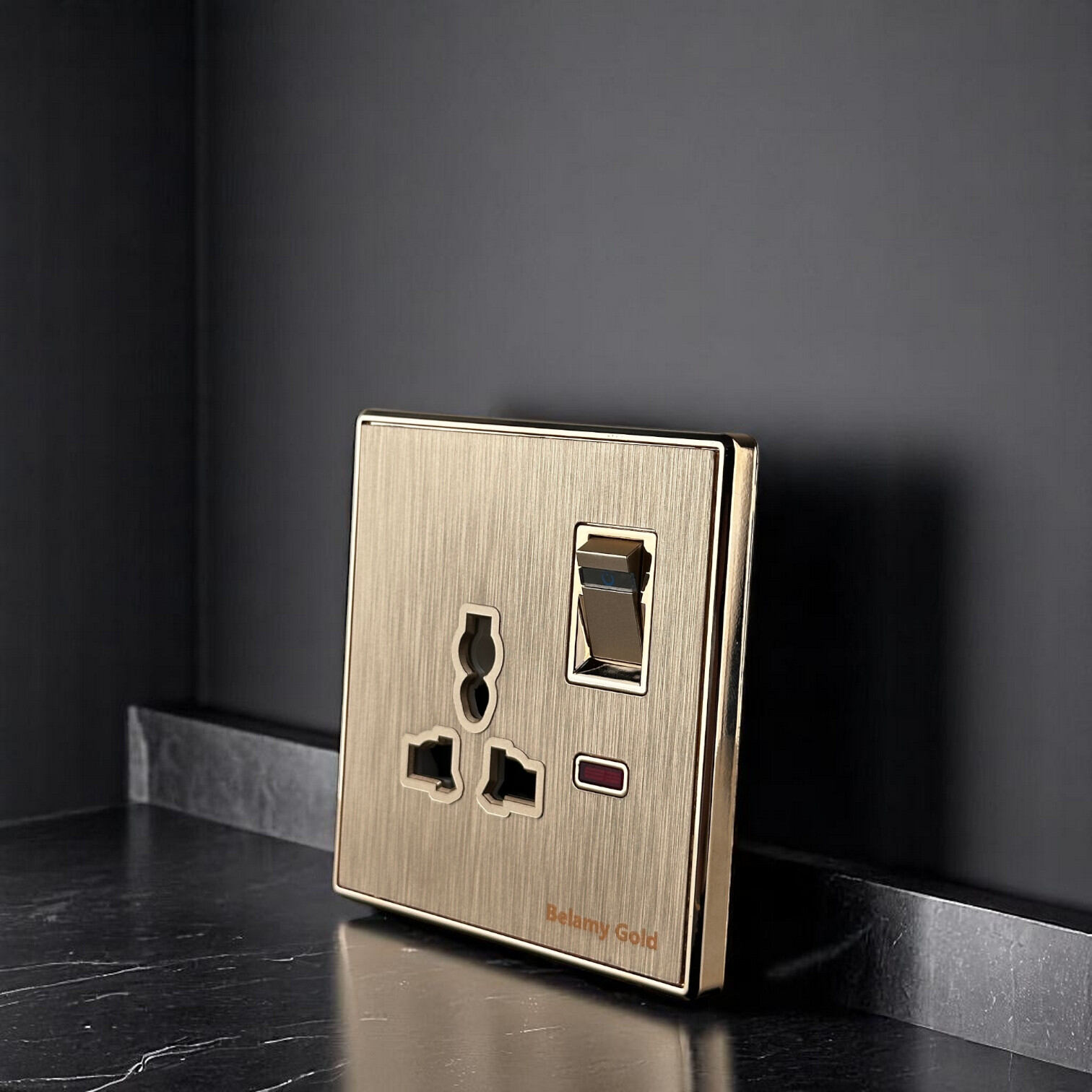 Picture of Belamy Golden 3-pin Socket With Switch | BE-142-SW-Gold