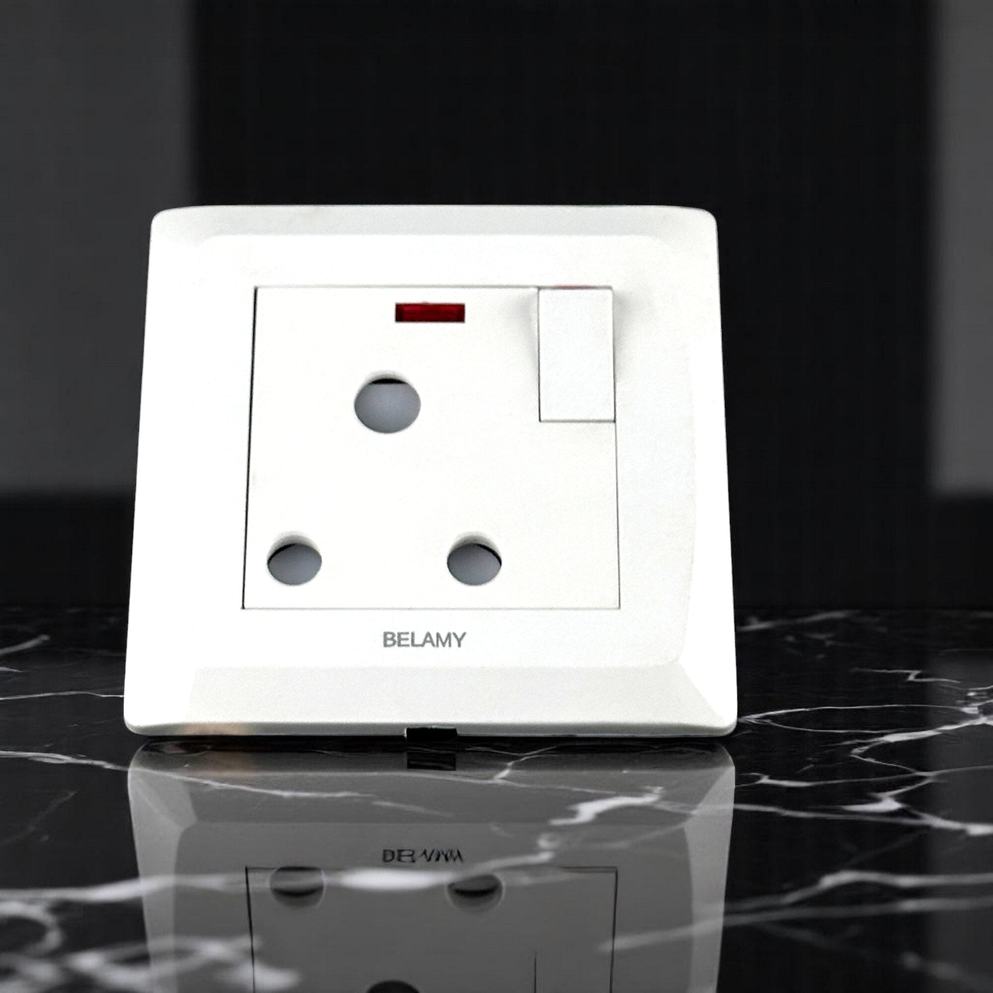 Picture of Belamy White 3 Pin Socket With Switch | BE-125-SW-White