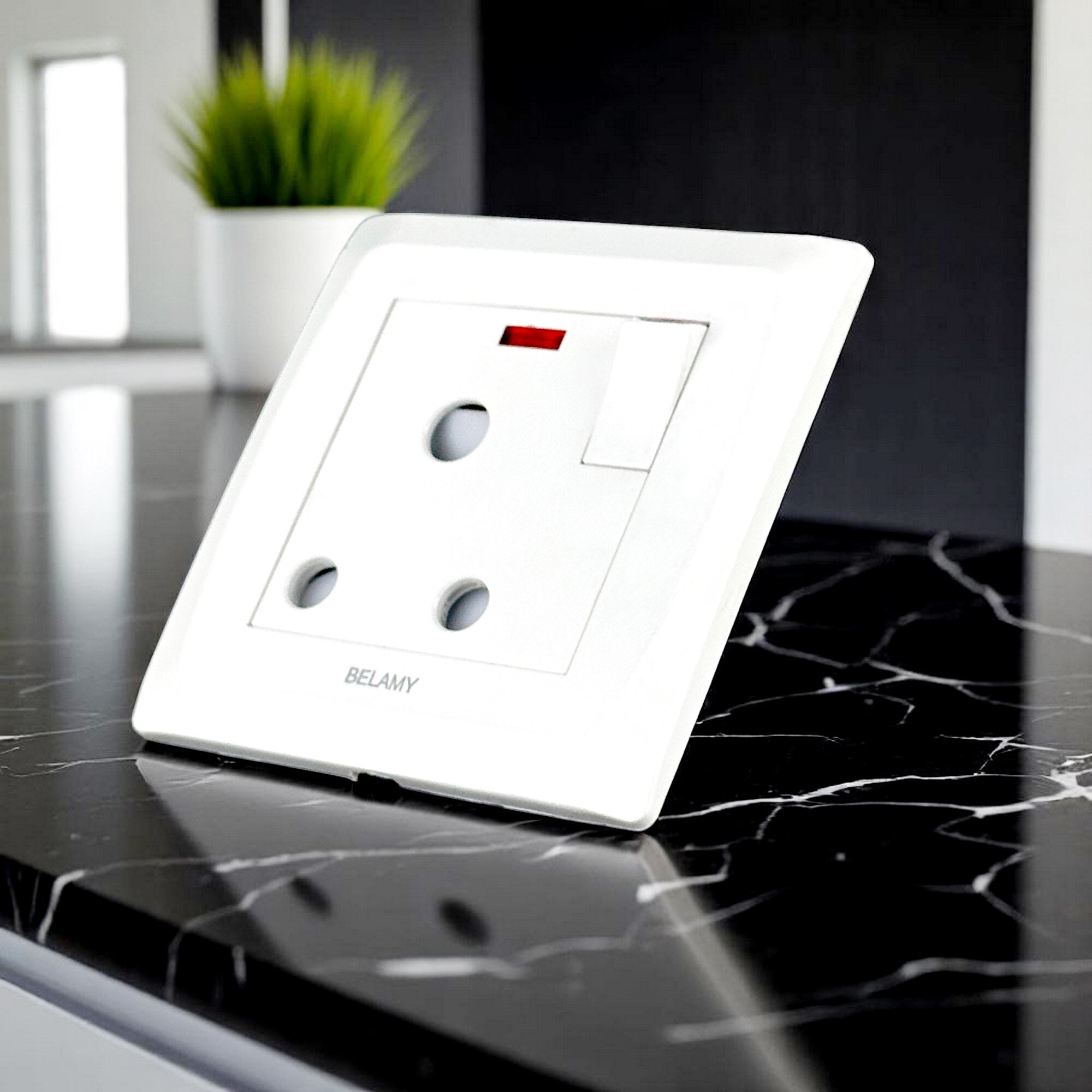 Picture of Belamy White 3 Pin Socket With Switch | BE-125-SW-White