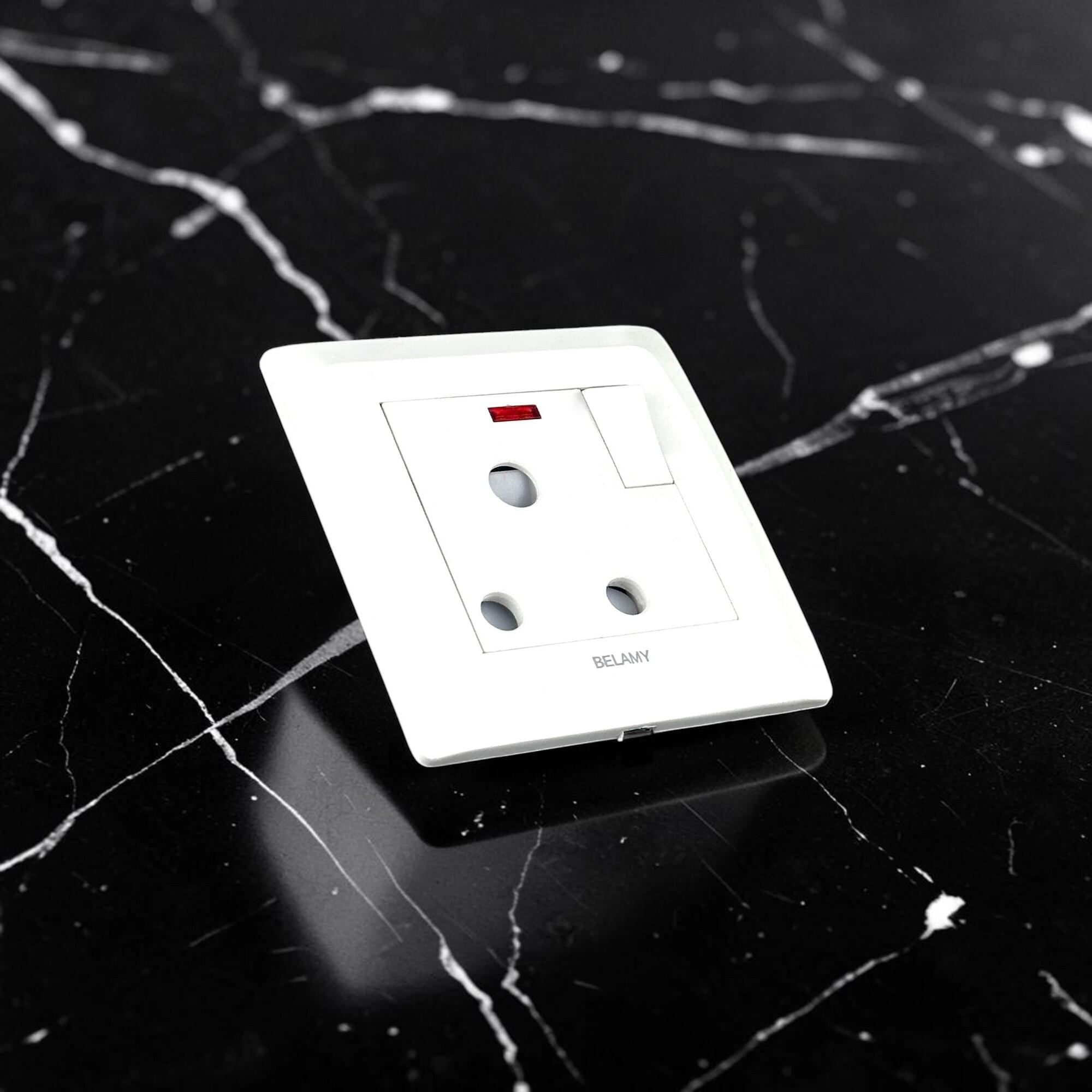 Picture of Belamy White 3 Pin Socket With Switch | BE-125-SW-White